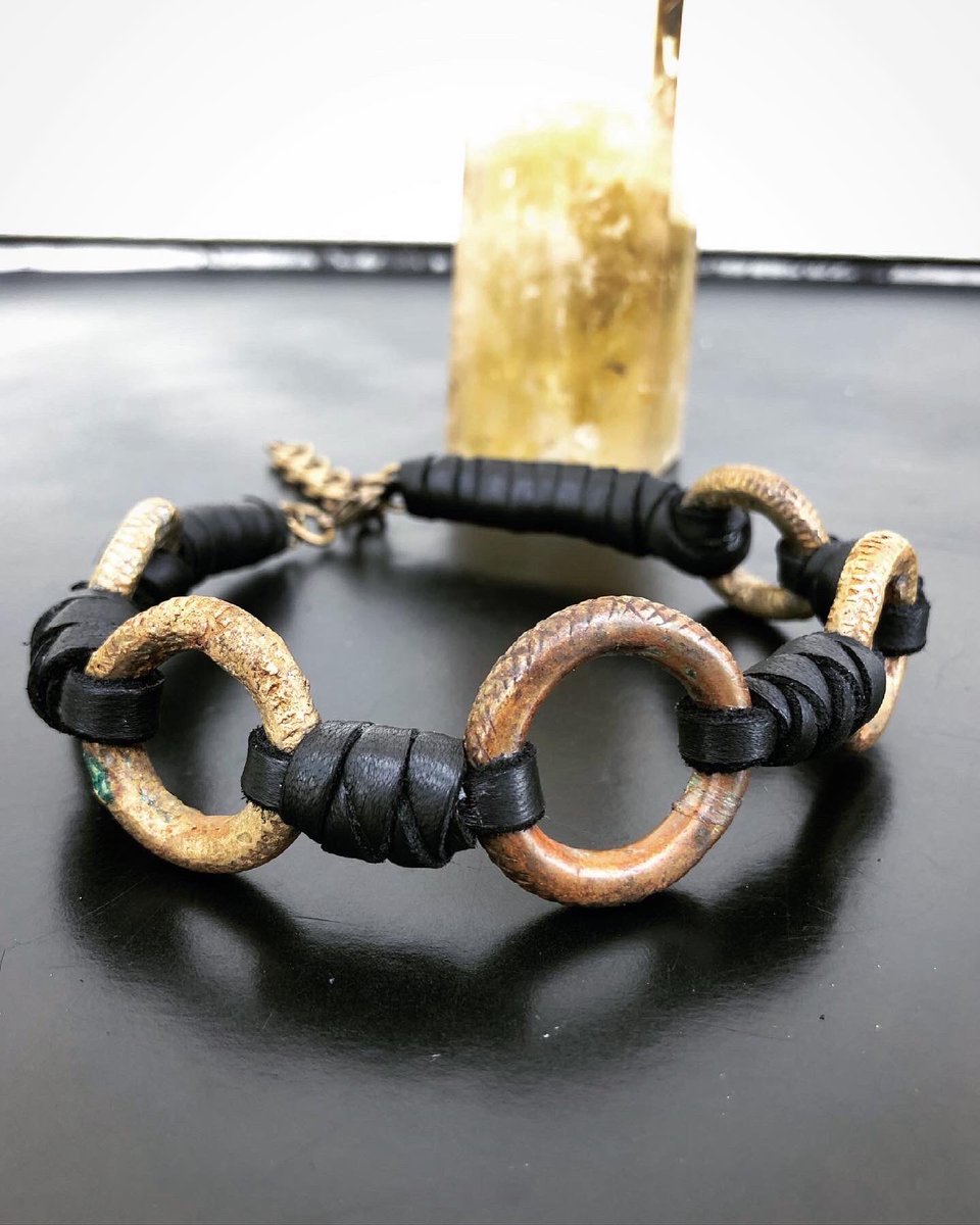 thegreencards's tweet photo. designAUST Handcrafted Leather Jewelry. Made in #Austin TX https://t.co/EvSWP3JBUU #shopsmall https://t.co/9mq0ZM8YDf