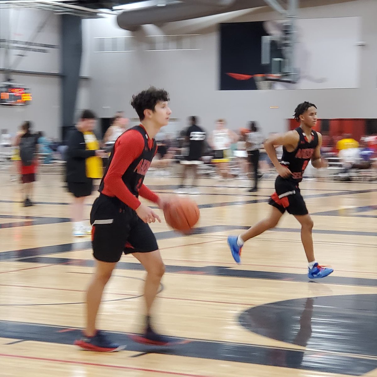 heatmarie520's tweet photo. @az_basketball @OrlandoG0202 in today's game AZ Select vs Buddy Buckets in Dallas, Texas. AZ Select with the WIN #basketball 🏀 #AZselect #OG #agentzero #agentO  #OrlandoGonzales https://t.co/IuO2uRRv9W