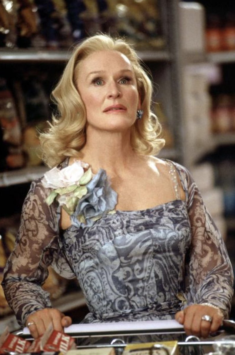 we do not talk about the costumes in the stepford wives (2004) enoughpic.tw...