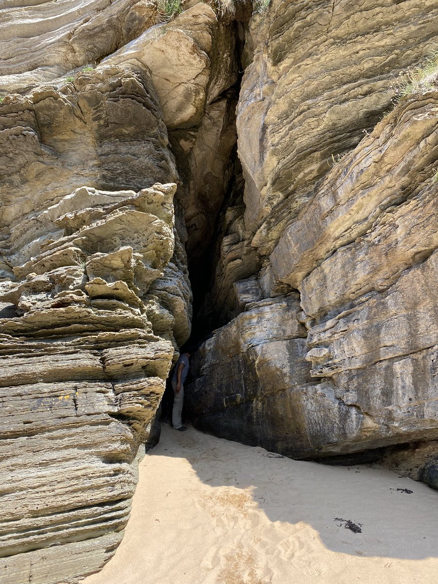allisonl's tweet photo. The cave entrance to the beach. #Strathy #Sutherland #Scotland https://t.co/nIff0SZ9FZ