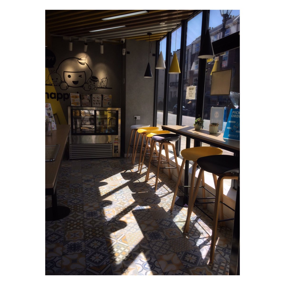 cusick_michael's tweet photo. Coffee and observations #coffestop #bubbletea #iPhone #shadowsandlight https://t.co/r0BHYhaFkR