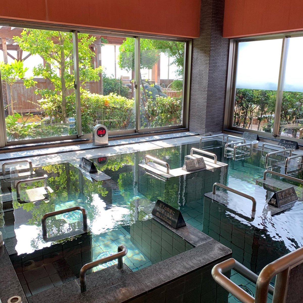 芦屋水春 芦屋水春