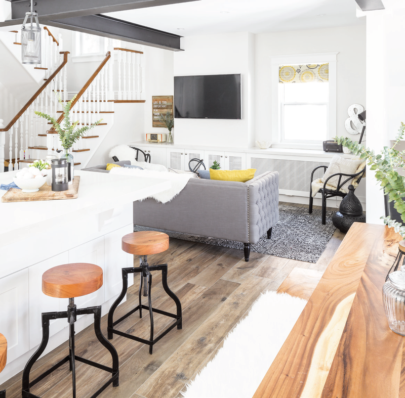 As seen on the cover of our Kitchens 2021 Edition, Designer Jo Alcorn shares a stunning open concept renovation along with tips for designing your own open concept kitchen and dining room!

canadianhometrends.com/jo-alcorns-kit…
