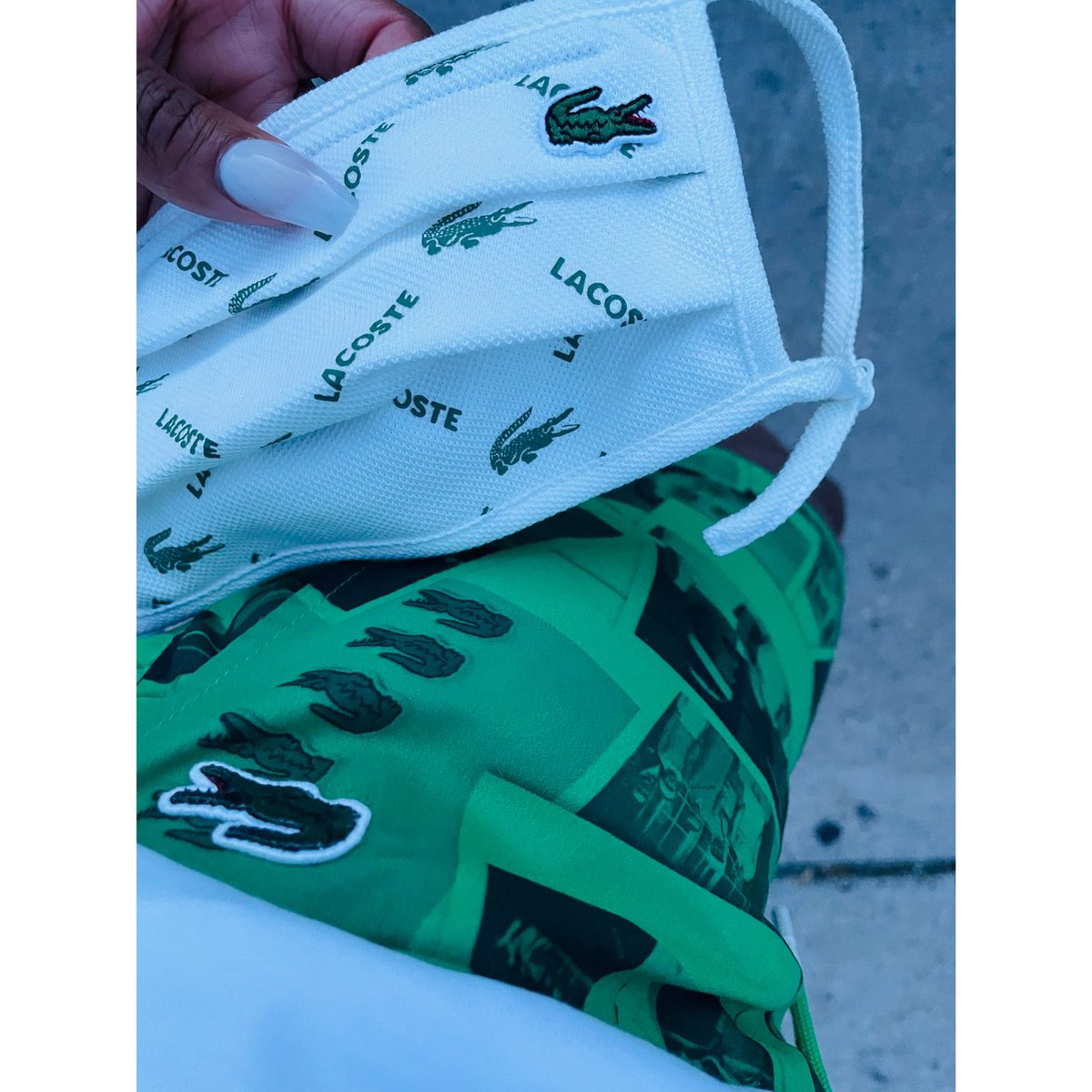 AuntieTrop's tweet photo. And she freshеr than a motherfucker.. Low key! She stressin’ like a motherfucker! And she’s flyer than a motherfucker!
#LongLiveMa’🥺
Fit; Lacoste 🐊💙🧡💛💚❤️🖍🧩📚🎨 https://t.co/HX0QHKcenY