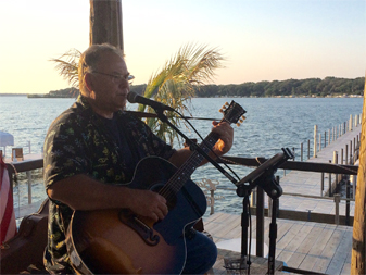 VacationOkoboji's tweet image. Head over to @OkobojiGardens tonight for #sunsetfunset with Charlie Leissler! You'll have great night from 5 PM - 9 PM, listening to amazing #livemusic with a great #lake view! #youmeokoboji #vacationokoboji #okoboji 🎸🎶