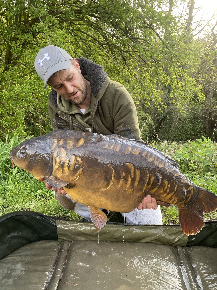jnewbold123's tweet photo. Well happy to get through a few and land apple slice at 33lb 😍 https://t.co/Ff7SB4gdgC