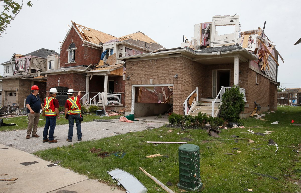 #BarrieTornado aftermath... south Barrie hit on Thursday with an F2 Category twister... in Barrie with colleague <a href="/_ScottLaurie/">Scott Laurie</a> #tornado #DougFord #NatalieHarris
