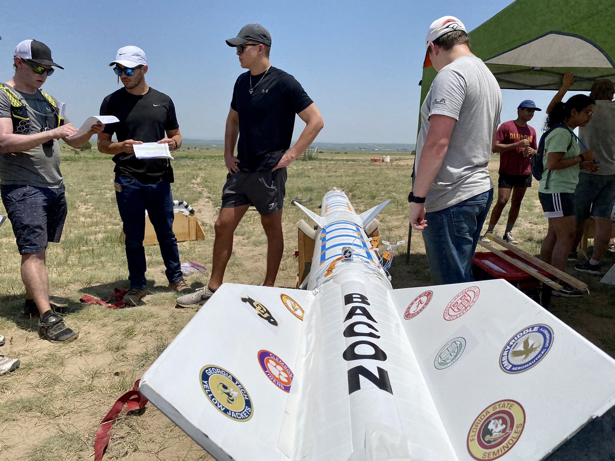 ulalaunch's tweet photo. Bacon, Lettuce and Tomato are ready for “lunch” tomorrow! 🥓🥬🍅🚀 #StudentsRockIt

https://t.co/GQzPjI3XUK https://t.co/zsgfAYzDgy