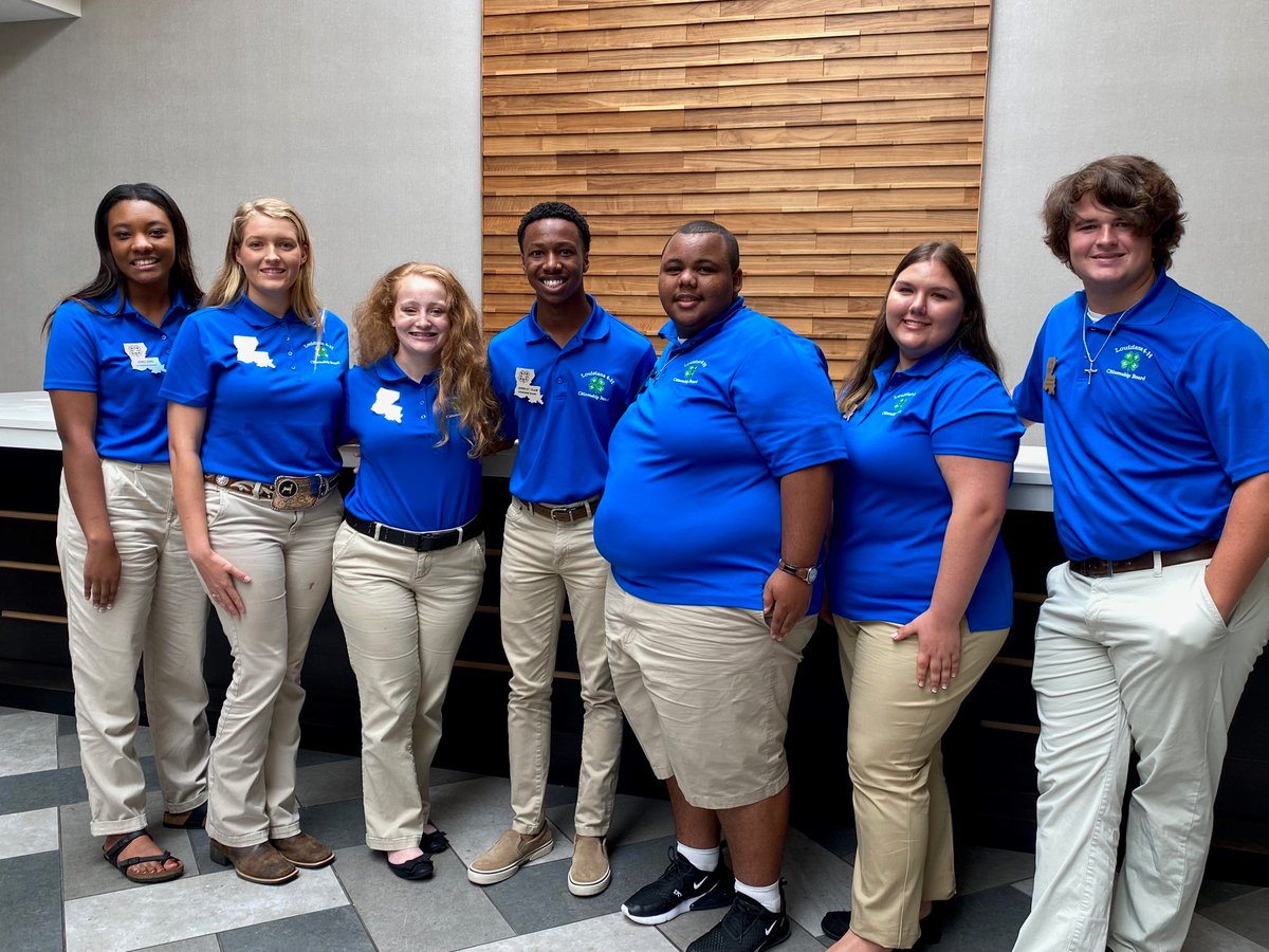 Group of teens smiling