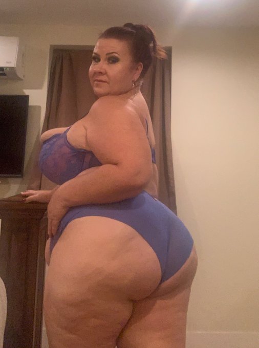 Happy Friday! #BBW #MILF https://t.co/53mFGJPCBa