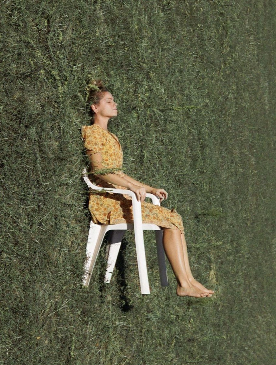 WeAreDecadent's tweet photo. Beautiful, simple and thoughtful. Check out the work of Maria Huerga. @mhuergao https://t.co/PP7ifB3tD8 #photography #beauty https://t.co/Kk8netA6dc