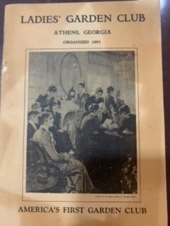 ACCLHR's tweet photo. The Heritage Room has the first publication of the Ladies’ Garden Club of Athens. Founded in 1891, the Ladies’ Garden Club billed itself as the nation's first garden club.
#ACCLHR #outofdoors #outdoors #summertime #archives #athensga https://t.co/MmG0MYZDC9