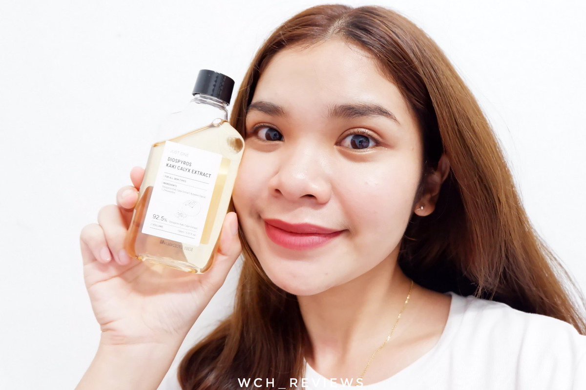 wch_reviews's tweet photo. ออกใหม่ไม่หยุด สุดจะปัง✨ #น้ำตบหน้าสด ของ #Bomjustone ตัวนี้สูตรใหม่ Diospy ช่วยกระชับรูขุมขน ผิวใสขึ้น ดูเด้ง ดูฉ่ำอิ่มน้ำ ภูมิใจในผิวหน้าตัวเองสุดๆ นี่สิน้าที่เขาเรียกว่า #น้ำตบหน้ากระจก 💛☺️ https://t.co/GUfIAyzn7x