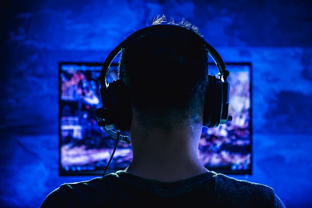 MonashUni's tweet image. Gaming contributes to the wellbeing of players in a number of ways, but when recreational play goes too far, its dark side emerges. 🎮
mona.sh/wdwb30rNN3J

#MonashLens #ADifferentLens