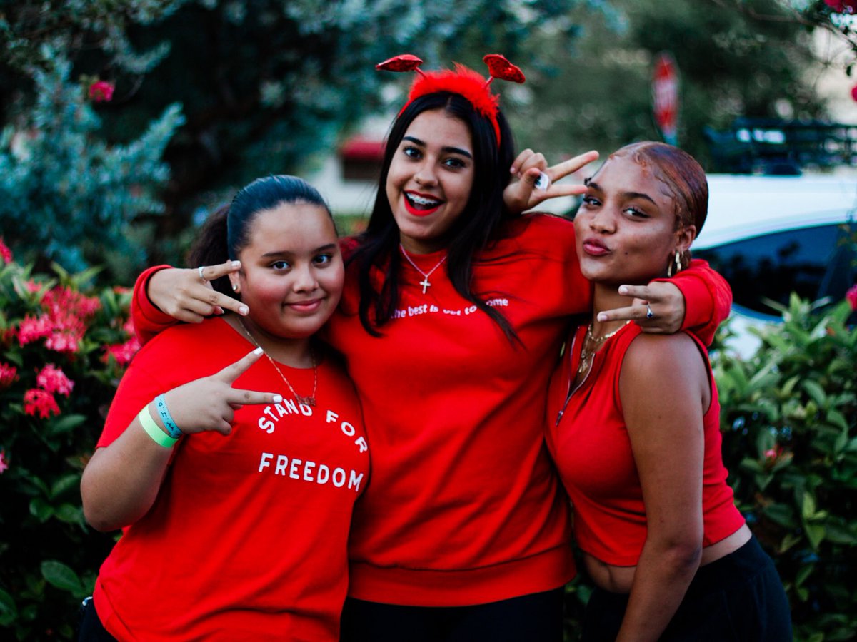 CFMiami's tweet photo. Who else had fun tonight at the second Friday Summer Tour? 🙌 #CFStudents from every campus gathered at our Doral Campus to hang with friends, worship and hear a powerful message. — Swipe 👉 to see more! https://t.co/TkL9p2zDFL