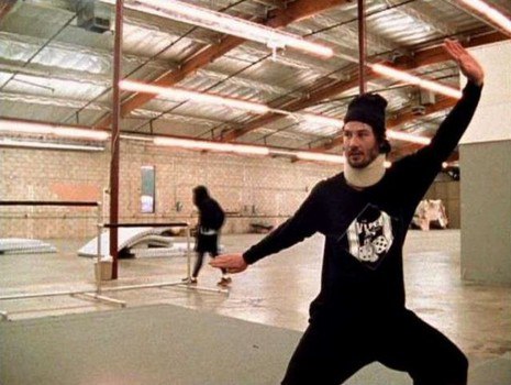 bestofkeanu's tweet photo. keanu reeves training for the matrix https://t.co/9bBGkYxjbB