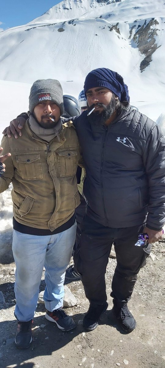 bhatia_kanhaiya's tweet image. Na jaane kb launtenge ye waale din. 
#riders #BucketListStuff #baralacha_la
@the_maverick_wa