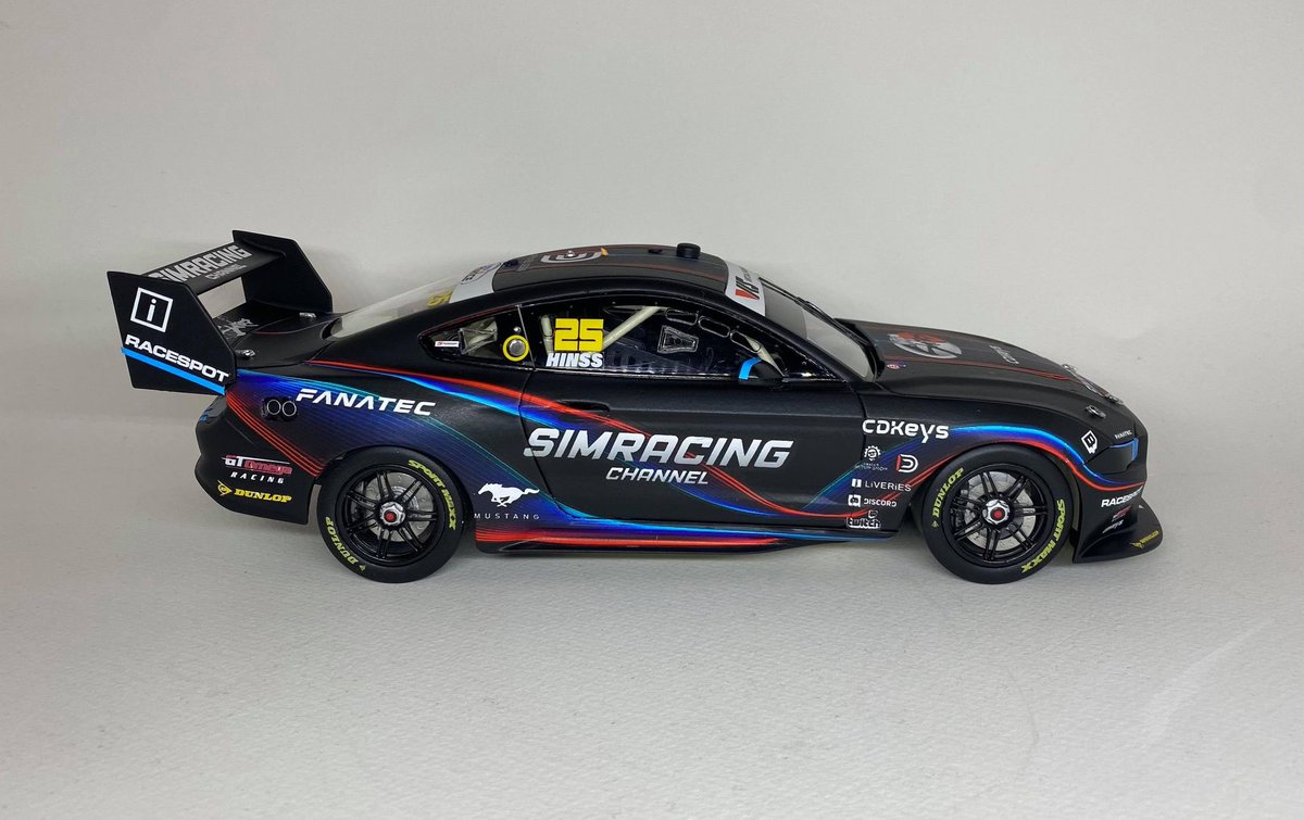 So decided to get a scale model of my virtual <a href="/SRCTwitch/">SimRacingChannel</a> Mustang on iRacing done up and daaamn does it look the goods! 😍

Huge kudos to <a href="/EWRacing59/">Ethan Warren</a>  at Kart-FX Model Cars on doing an absolutely incredible job of replicating it here in such insane detail 😁 #scalemodel #eyecandy