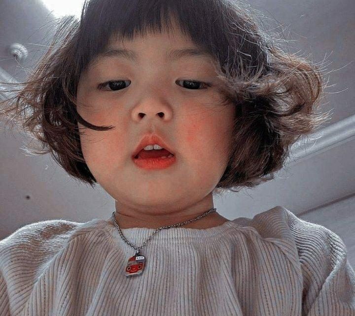 Alejandro Cantor Me Da Mucho Miedo Pena Ajena La Gente Que Usa Los Stickers De La Nina Coreana En Whatsapp Pls Stop