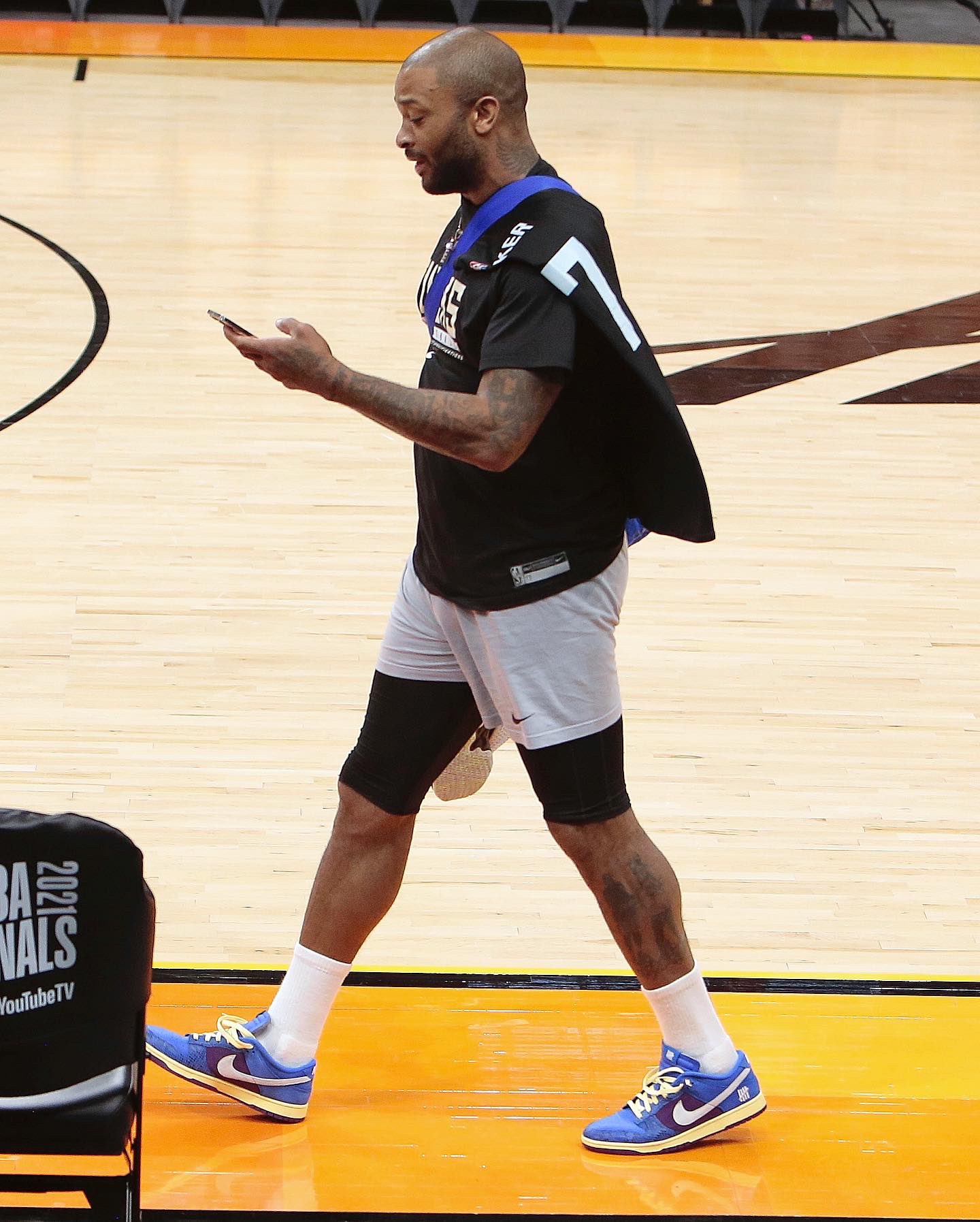 undefeated dunk low on feet