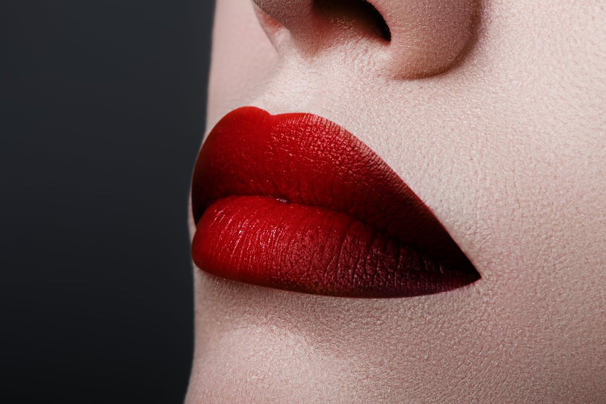 Shop our matte #lipstick lines (liquid or mineral) and save 50% off when you use #discountcode RG50 July 14th -through July 21st on rossariogeorge.com.
#onlineshopping #lips #cosmetics #makeup #sale