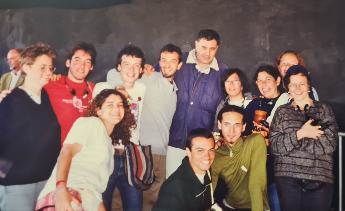 jqnblanco's tweet photo. Mi #RecuerdoJS es el Festival Mundial de la IUSY en Suecia del 2000 🤪
Increíble experiencia junto a compañeros y compañeras de la juventud del PSP con 5000 militantes socialistas de todo el mundo ✊ 🌹
#10añosOrganizados
#CongresoJS
@JS_Argentina https://t.co/RPnW3pLf2I