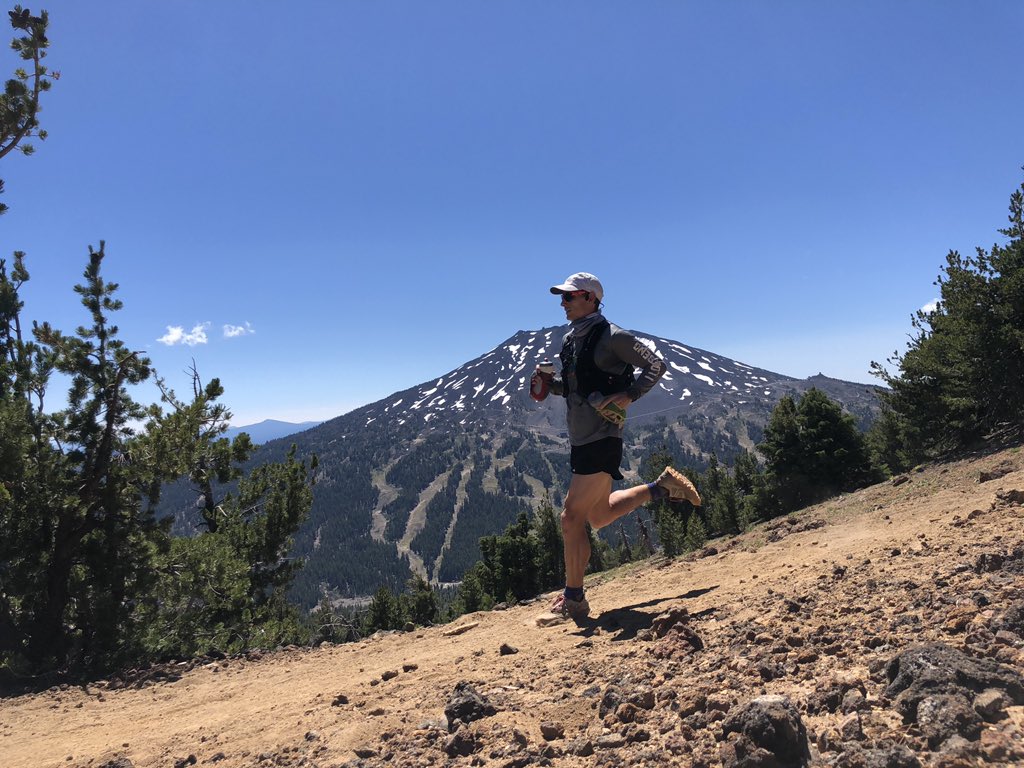 sharmanian's tweet photo. It’s #HR100 #Hardrock race day so I had to get up to the mountains, both #tumalomountain and #MtBachelor in the background. #embracetheSUC #cascadia #pnwonderland #UltrAspire #Drymax #runlikeasquirrel https://t.co/blOAJNlMNC