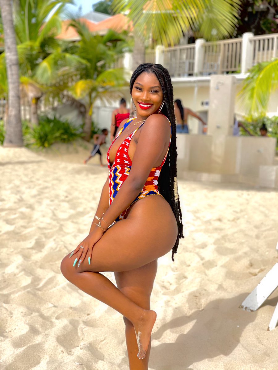 Caribbean girls run it #jamaicanting.