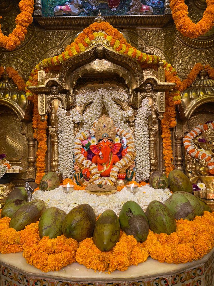 SVTMumbai's tweet photo. 🙏गणपती बाप्पा मोरया 🌺मंगलमूर्ती मोरया 🙏१७/०७/२०२१ https://t.co/xv6lwGYhoA