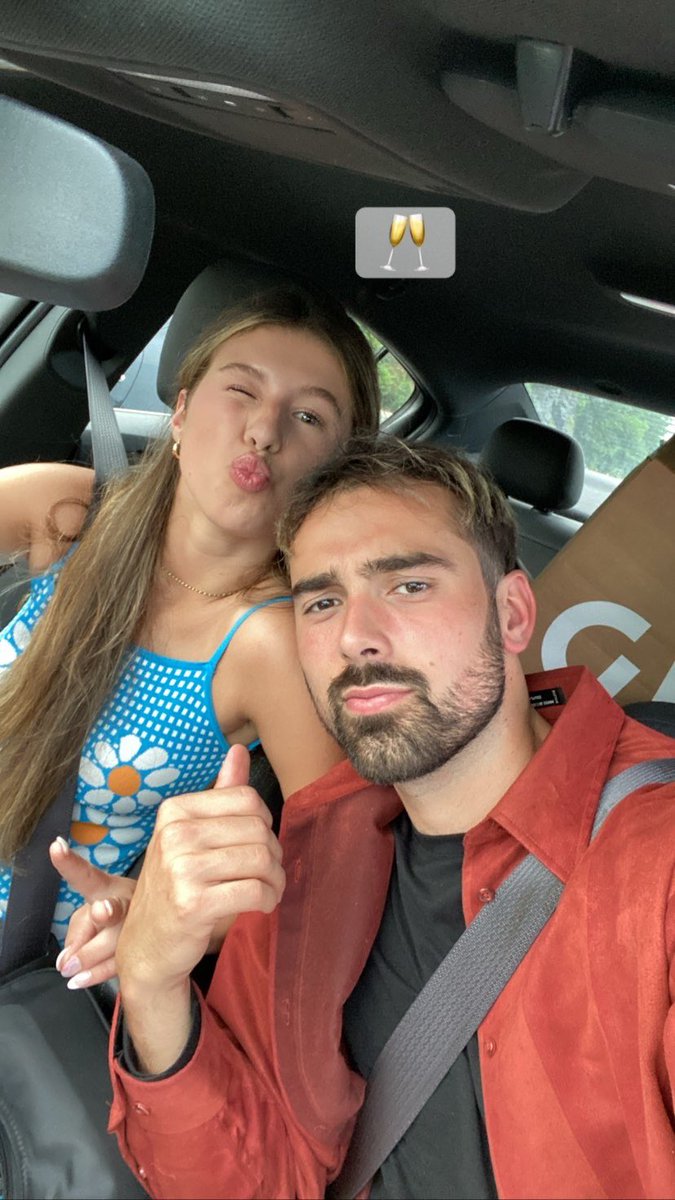 iDvsty's tweet image. Birthday weekend with her 🥰