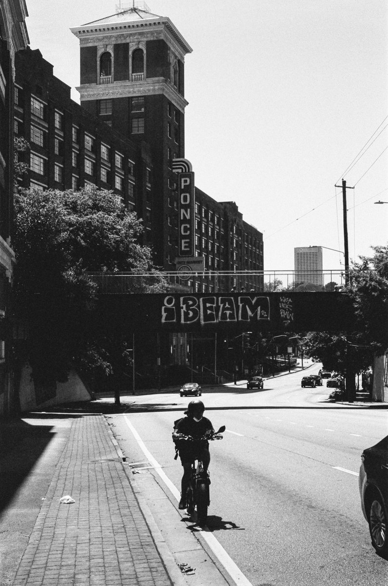 NotKelseySmith's tweet photo. Atlanta in monochrome from a recent roll! #kodak
📷: Leica M6
🎞: Tri X +2 https://t.co/cJkSsD9xnD