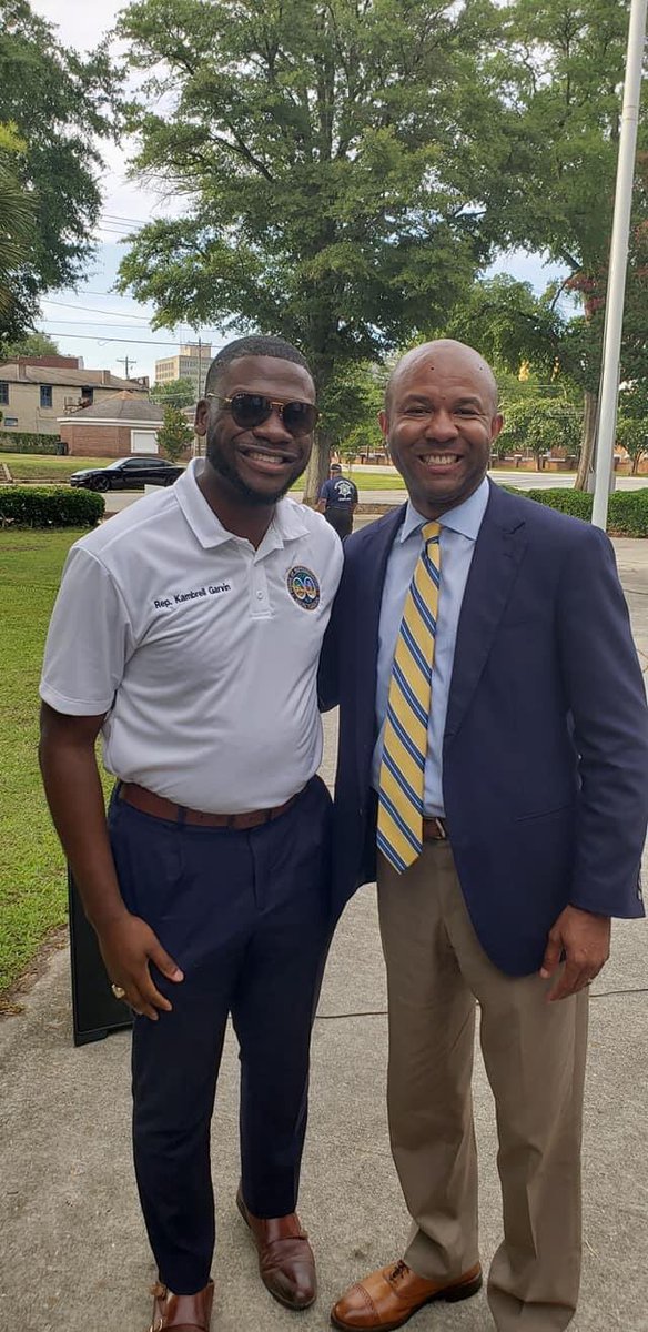 Kambrell's tweet photo. I really appreciated the opportunity to attend the @RichlandCoSC #Covid memorial program. Hats off to my Councilwoman @gdbarron for her vision to make this somber memorial possible. https://t.co/JfAc2PedGv