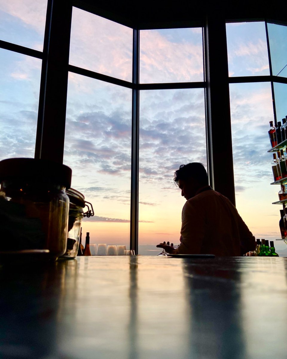 71Above's tweet photo. The silhouettes of #71Above
https://t.co/YmOMXFLCVr
.
.
 #71stories #finedining #views #views😍#cityviews #eaterla #latimesfood #eater #bestfoodla #hungryinla #infatuationla #foodporn #eeeeeats #foodie #supportsmallbusiness #DTLAeats #foodiesla #lafoodscene #lafoodies #foodlover https://t.co/tuvGZbebDw