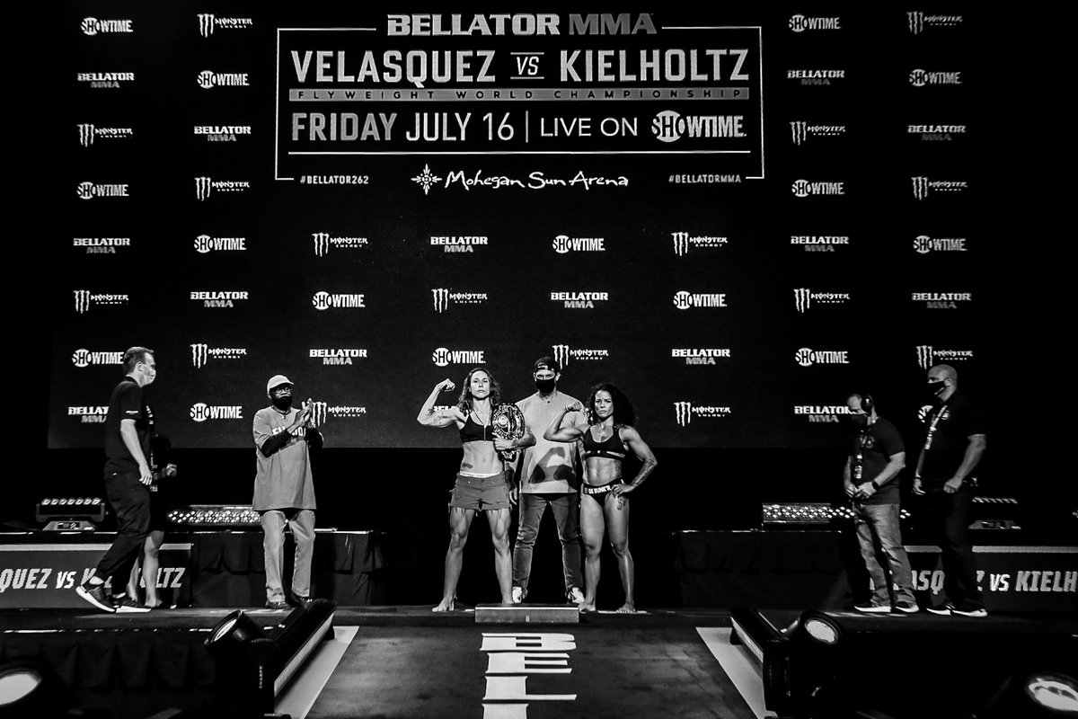 IT'S SHOWTIME! We are LIVE on @SHOsports NOW. #Bellator262