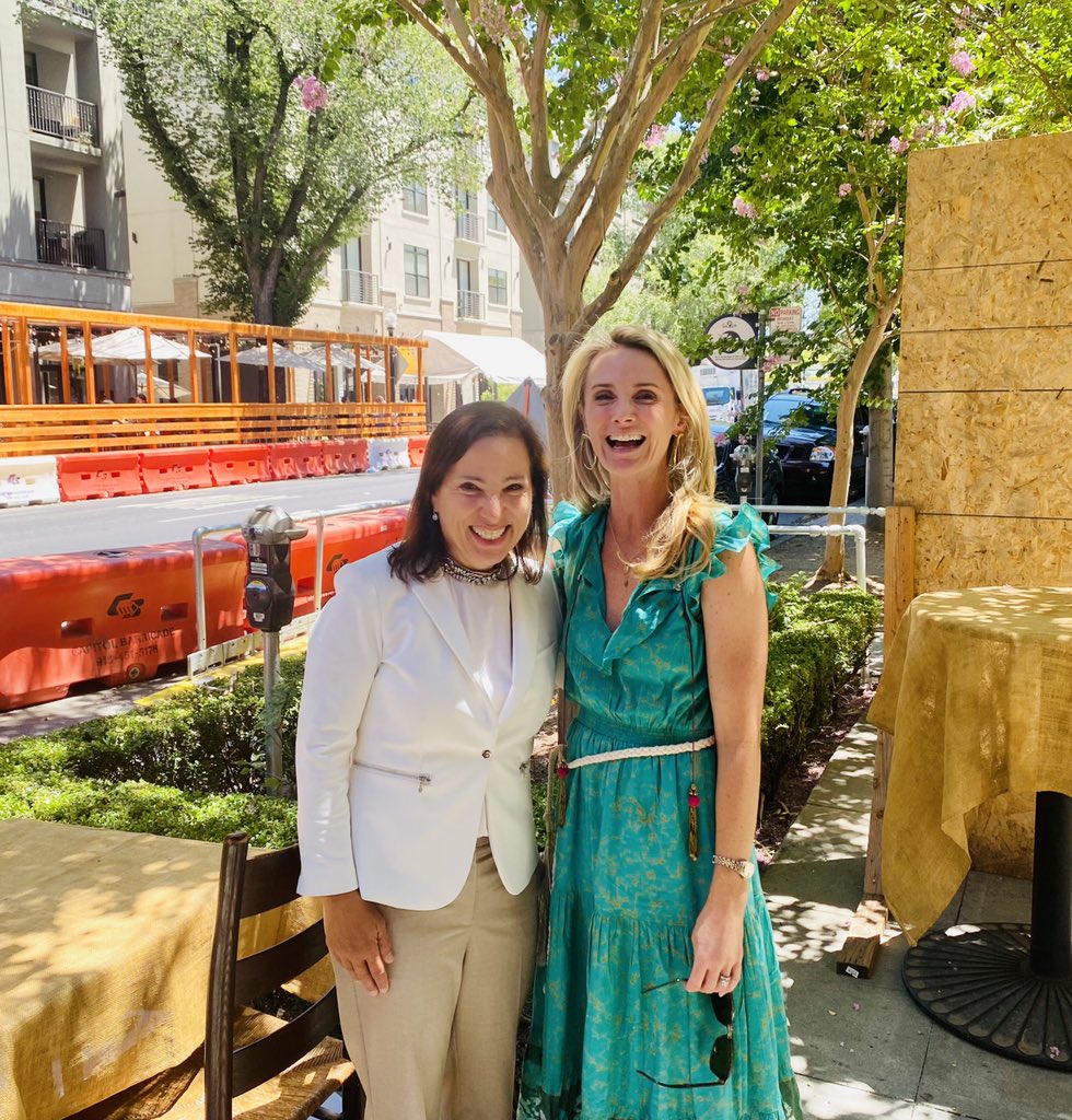 Congratulations to <a href="/EleniForCA/">Eleni Kounalakis</a> &amp; <a href="/BauerKahan/">Assemblymember Rebecca Bauer-Kahan</a> on passing #AB378 to remove outdated gendered language from the CA code referring to constitutional office holders as “he” or “him,” despite women like Eleni holding these positions!  

Language matters, #RepresentationMatters!