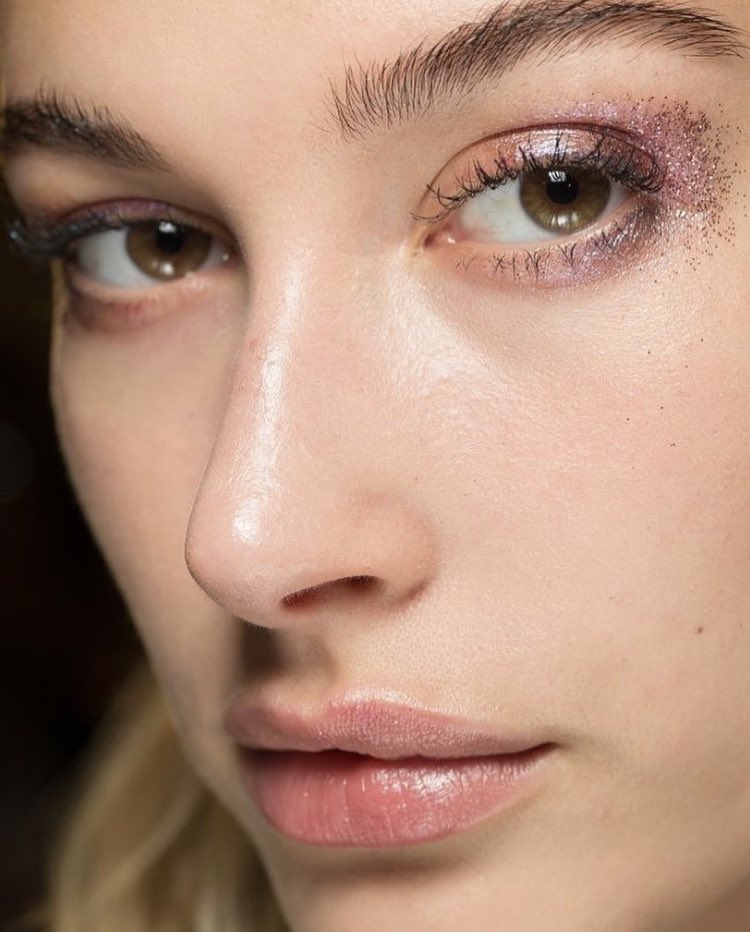 ✴︎ (@haileybstyle) on Twitter photo 