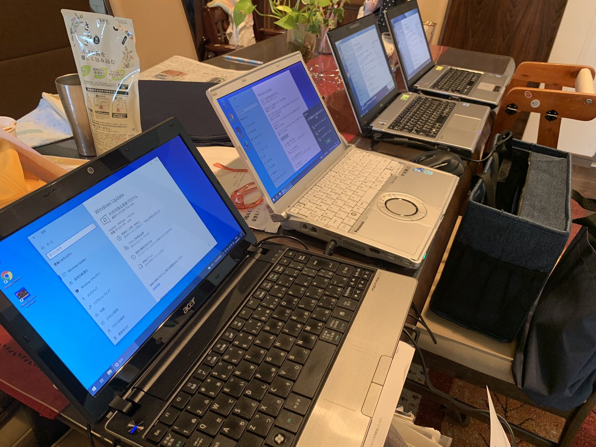 CoderDojoOwari's tweet image. 毎回満員御礼なので告知とかあまりできていませんが💦

 #CoderDojo 尾張は毎月、大盛況で開催しており明日も開催。

只今、貸出PCのアップデート中

大変好評のため、切実にボランティアや寄付を常に募集中です！

#CoderDojoOwari #プログラミング教育　#岩倉