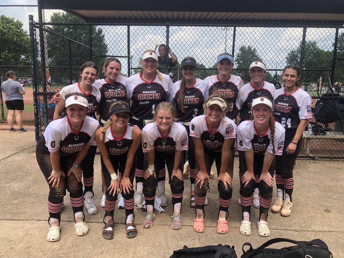 NEQuakesPechar's tweet photo. We send 2 back to college for Sophomore yr, 4 to college for Freshman yr, &amp; 6 for senior yr of HS, we wish them nothing but the best &amp; will forever be one of their biggest supporters &amp; cheering them on in everything their do on &amp; off the field!
#pressureisaprivilege #quakeroats https://t.co/X3bVBNUINo