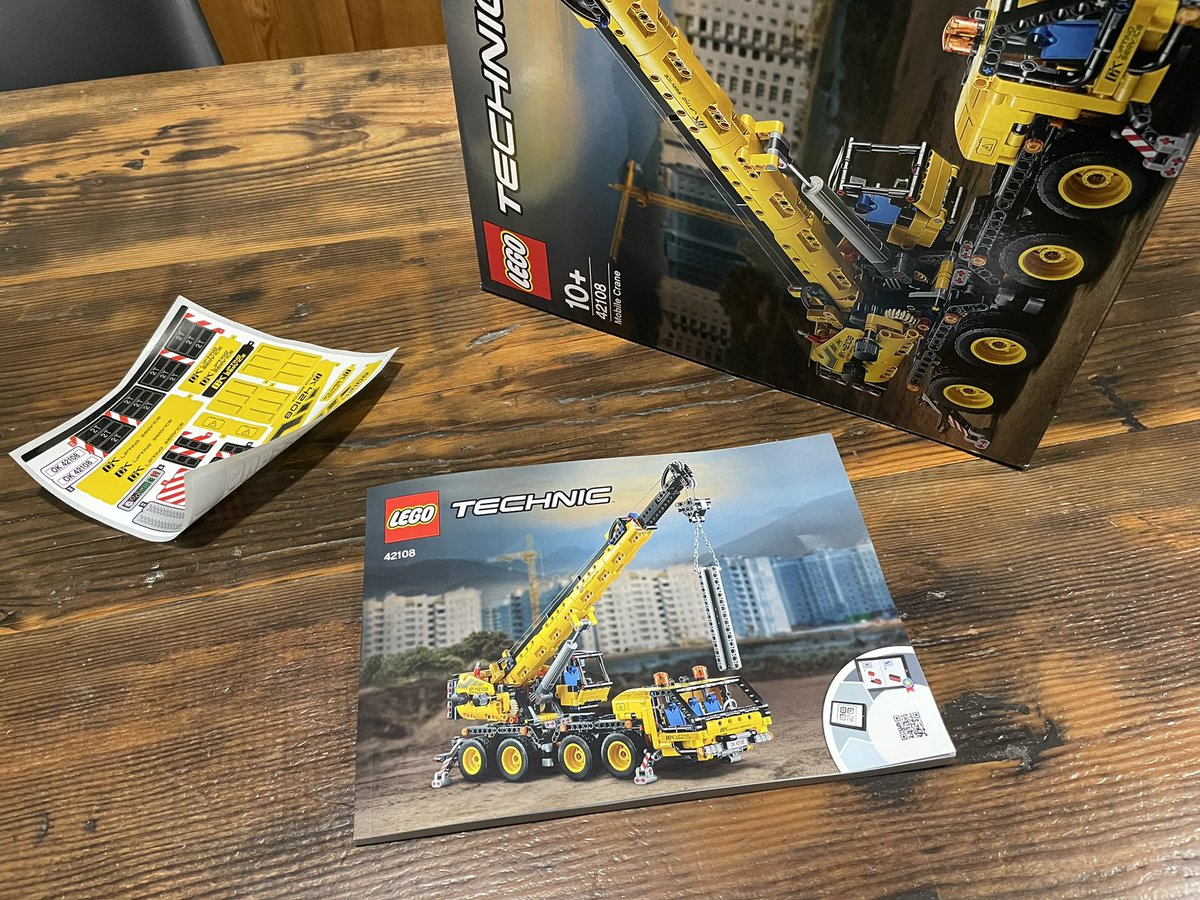 265 pages of construction. Let’s go #lego