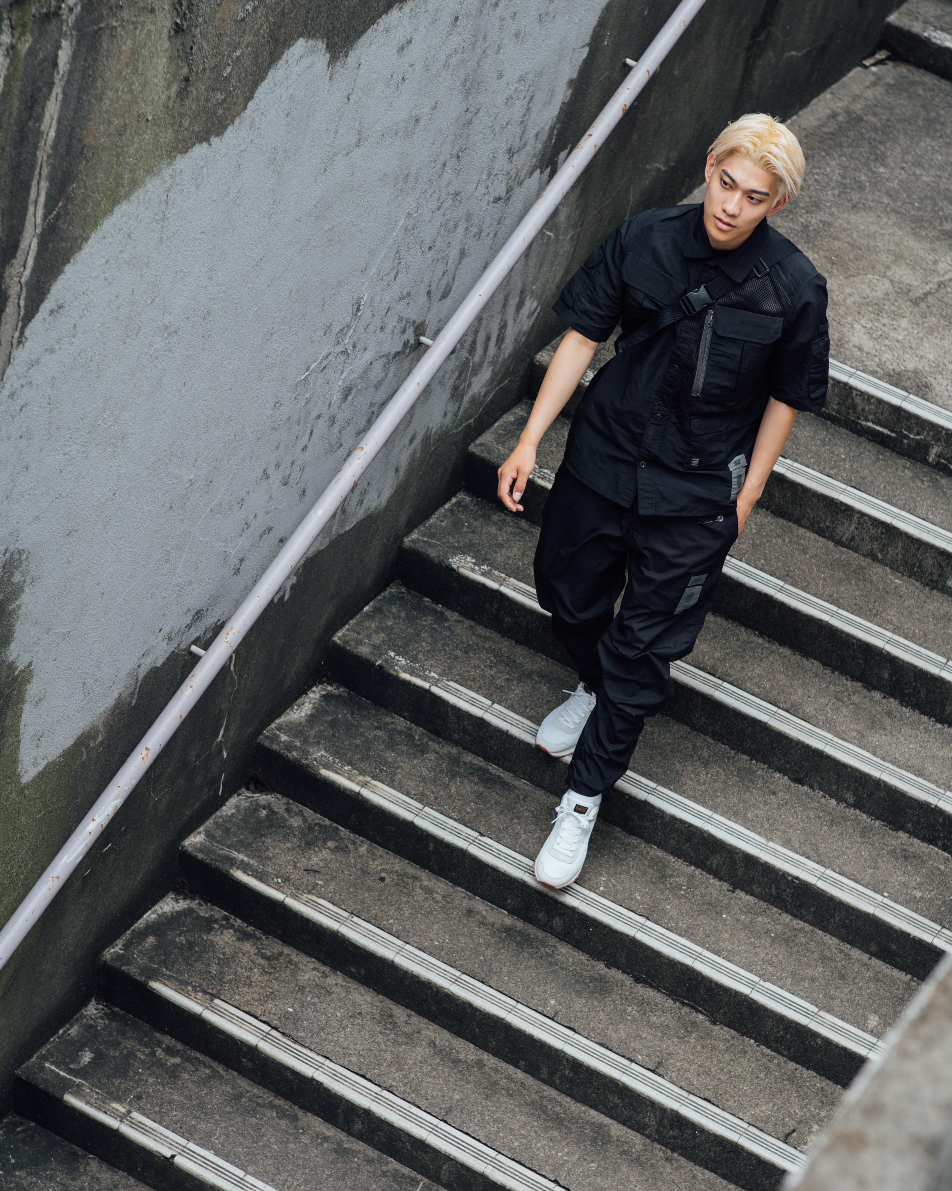 تويتر G Star Raw Japan على تويتر Utility Wear Yamato 999 Yamato Model 普段黒い服を着る機会が多いですが 今回スポーティーな黒い服を着てみて とても着やすくかっこよくてこれからたくさん着ていきたいと思いました Top T Co