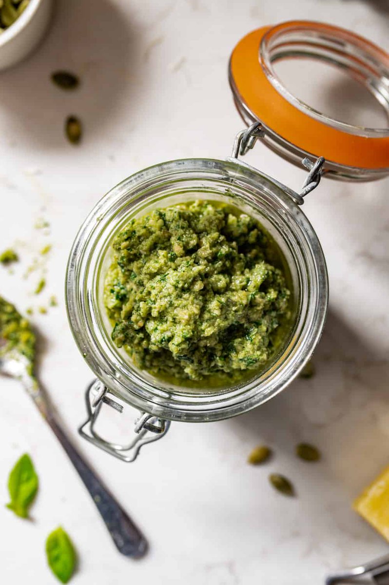 New recipe: Nut-free pesto made with toasted pumpkin seeds instead of pine nuts. buff.ly/2VINbR8