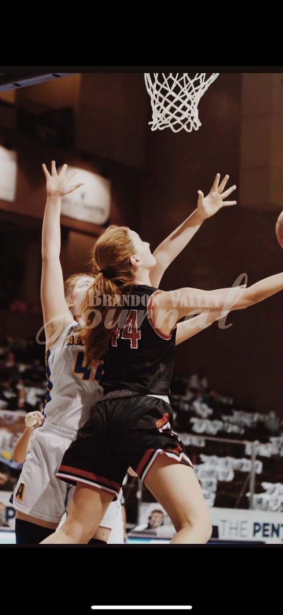 We are excited to announce our first 2022 commitment!! Sidney Thue from Brandon Valley brings length, athleticism, and versatility to our program! She is also the kind of student athlete we want to represent us on and off the court! It’s a great day to be a Lancer!