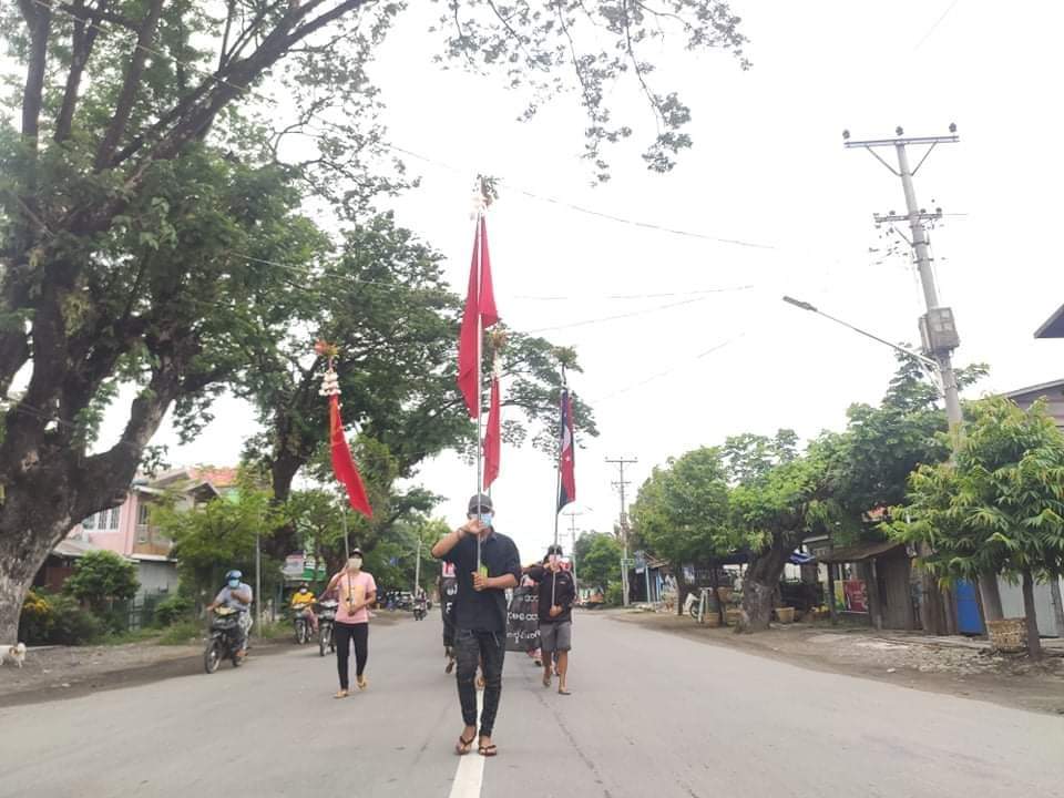 OrderDix's tweet photo. The anti-military protest march in #Kale Tsp earlier this morning.
JUNTA USES COVID AS WEAPONS

#July17Coup
#WhatsHappeningInMyanmar https://t.co/eYAtjloJuH