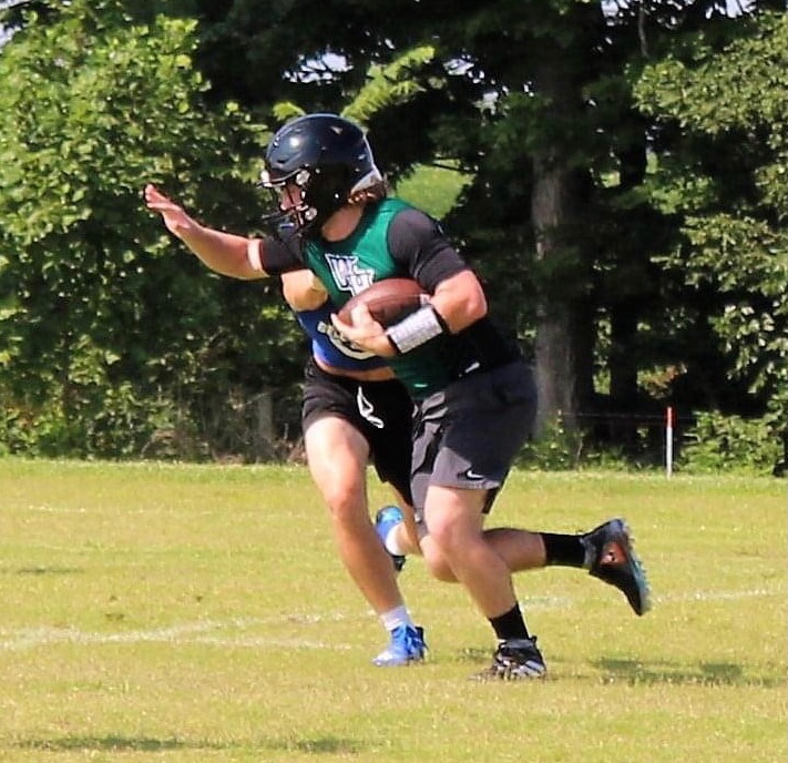 JacobFields_44's tweet photo. Senior season officially started with a 7on7 in Taylor County today with @hillsfootball https://t.co/YcWxNk7uBT