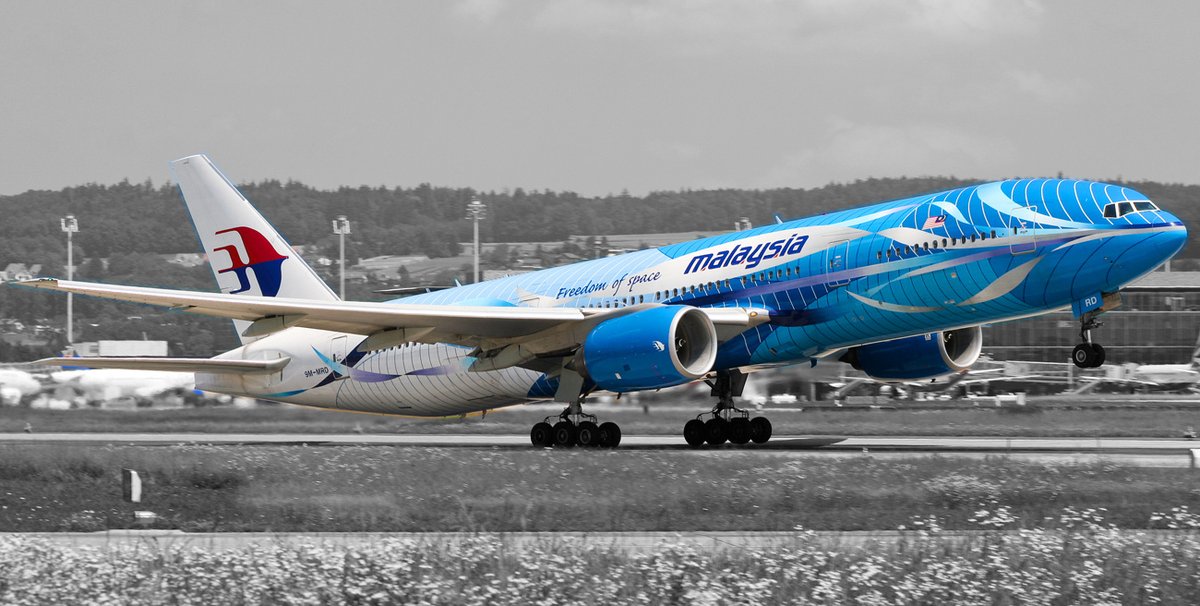 dh7journal's tweet photo. 7 years ago..

A Boeing 777-2H6ER..

On her 17th years of service..

On 17/7..

On flight MH17..

May justice is prevailed.

#RememberingMH17 #NeverForget https://t.co/iQiGpFBDcv