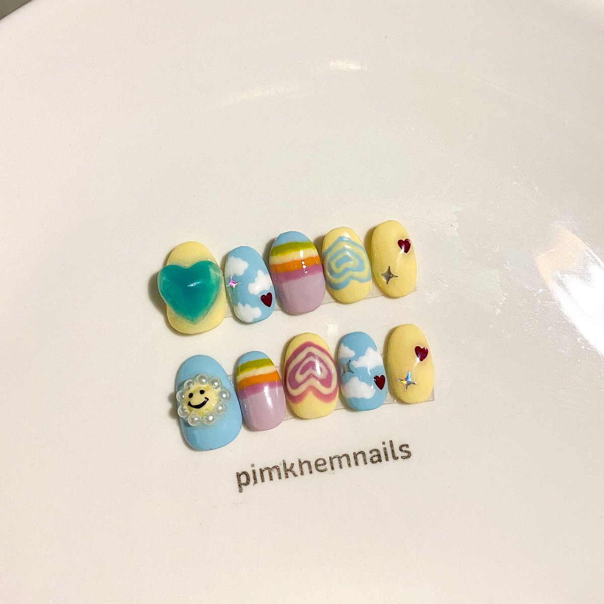 Esmemini tweet media