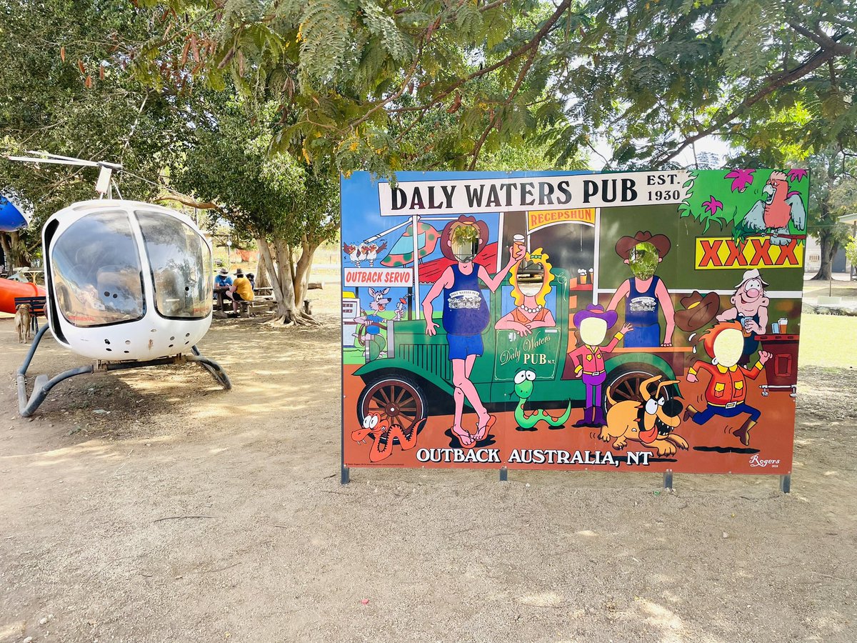SteveEdgoMLA's tweet photo. Great catching up with #TimCarter at the Daly Waters Pub.
If you’re passing through the area, the #DalyWatersPub is a terrific place to stop for a meal, coffee or a cold drink.
Thanks to Tim and all of the wonderful staff for the work you are doing during these busy times. https://t.co/0juHfJHjCI