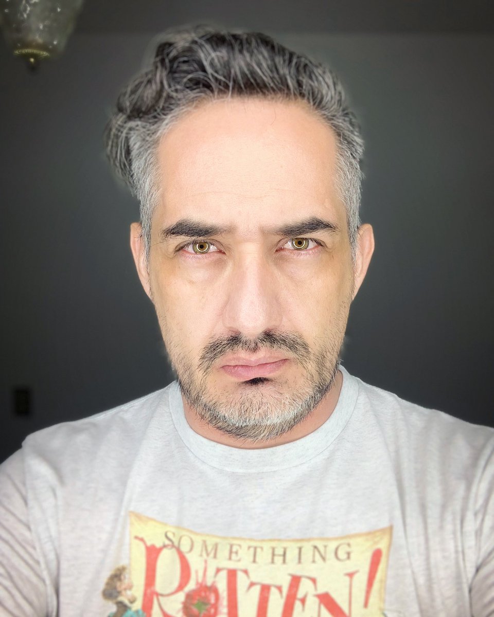 carlospulido_mx's tweet photo. 16 de julio 2021 #cuarentón en #cuarentena #selfie #yo #me #47yo #beard #grayhair #greeneyes #quarantine #ansiedad #anxiety. https://t.co/icYnFX8U2G