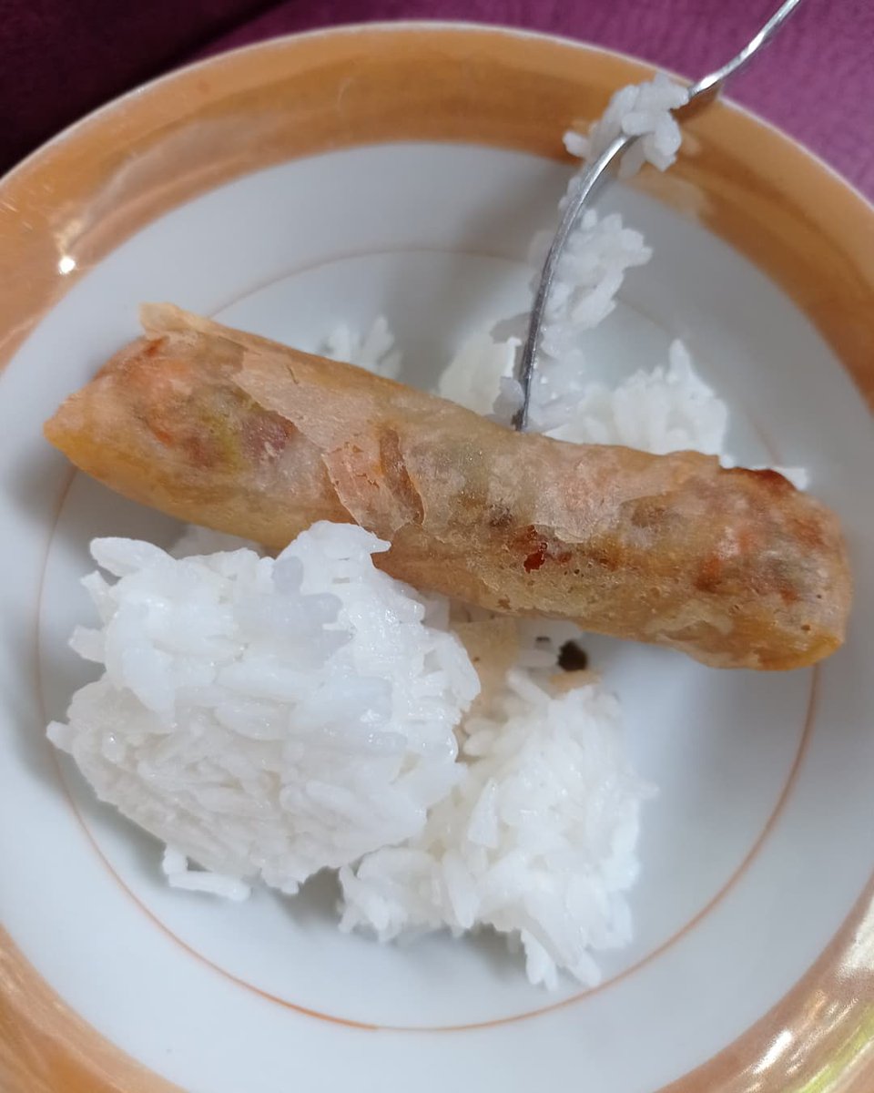 xandz34's tweet photo. When #streetfood is our home food...
#homecooked #fishball #kikiam #lumpia #homemadelumpia #food #foods #squidball #rice 
(2 photos) july 17 , 2021 🫔🍢🍡🍚 https://t.co/RZVlSAnCaa
