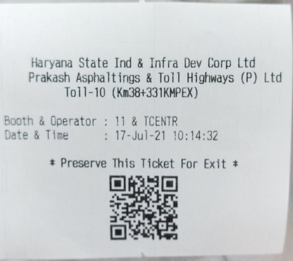 MayaAgrawal8's tweet photo. @nitin_gadkari greater Noida se a Jaipur ki taraf jane ke liye k M P  express road istemal karte waqt. manual toll parchi Di ja rahi hai. yah fastag  se Hona chahie kripya jaanch karvayen. https://t.co/SRUj5q3yT1